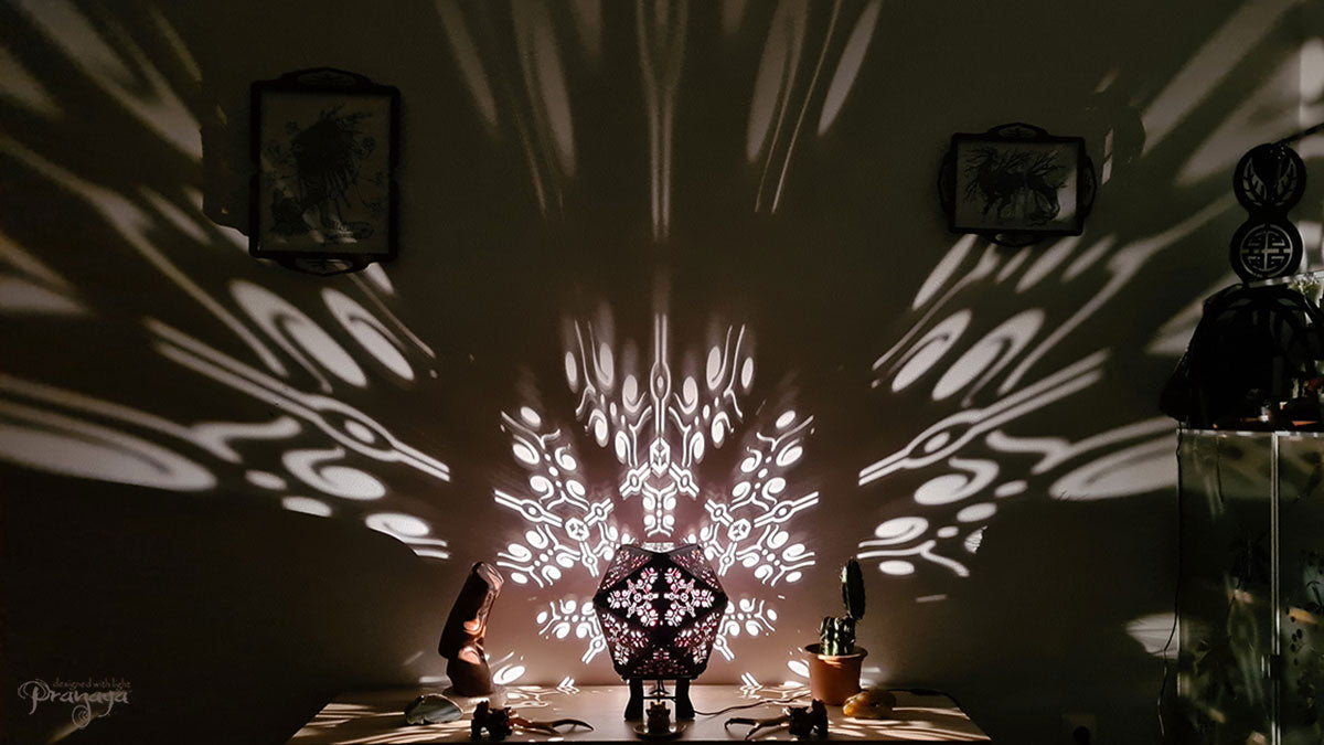 Icosahedron Shadow Lamp